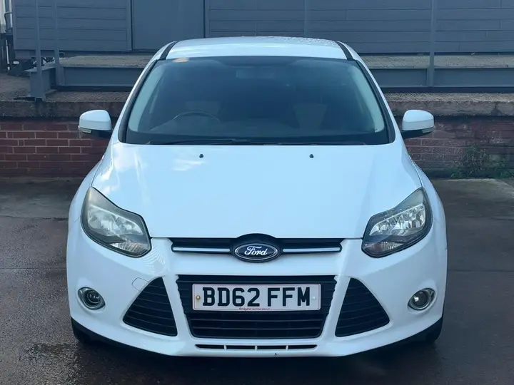 Ford Focus 2012 photo 4
