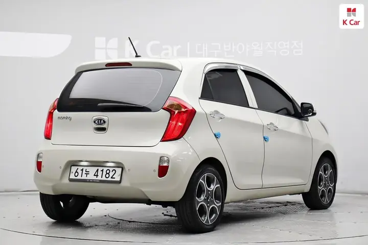 Kia Morning 2012 photo 4