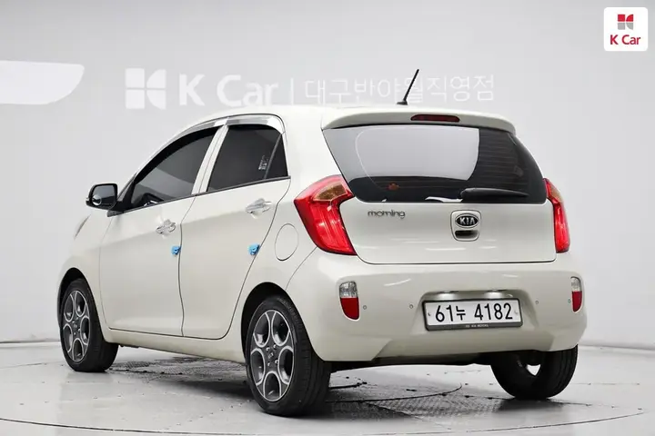 Kia Morning 2012 photo 2