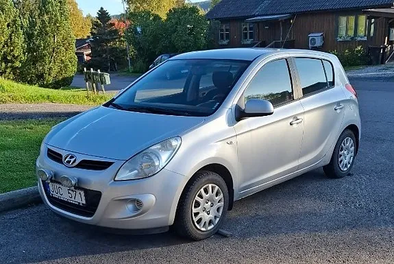 Hyundai I20