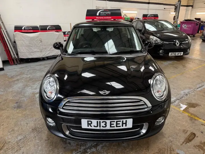 Mini Hatch 2013 photo 3