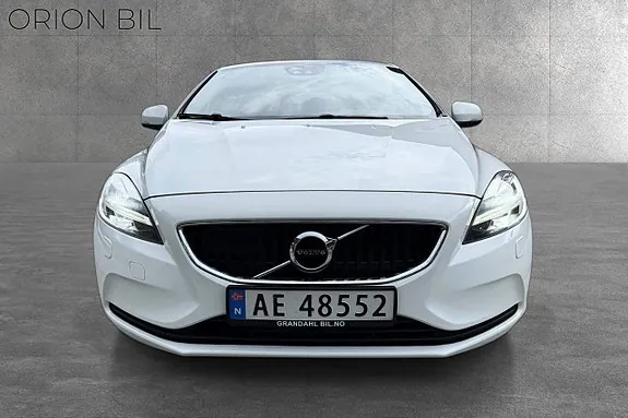 Volvo V40 2017 photo 2