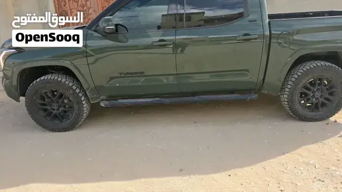 Toyota Tundra 2023 photo 2