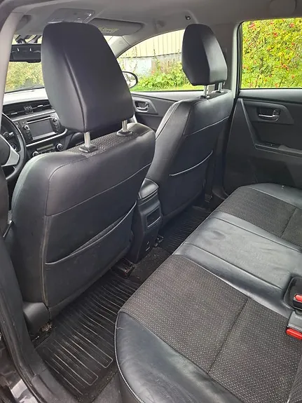 Toyota Auris 2013 photo 5