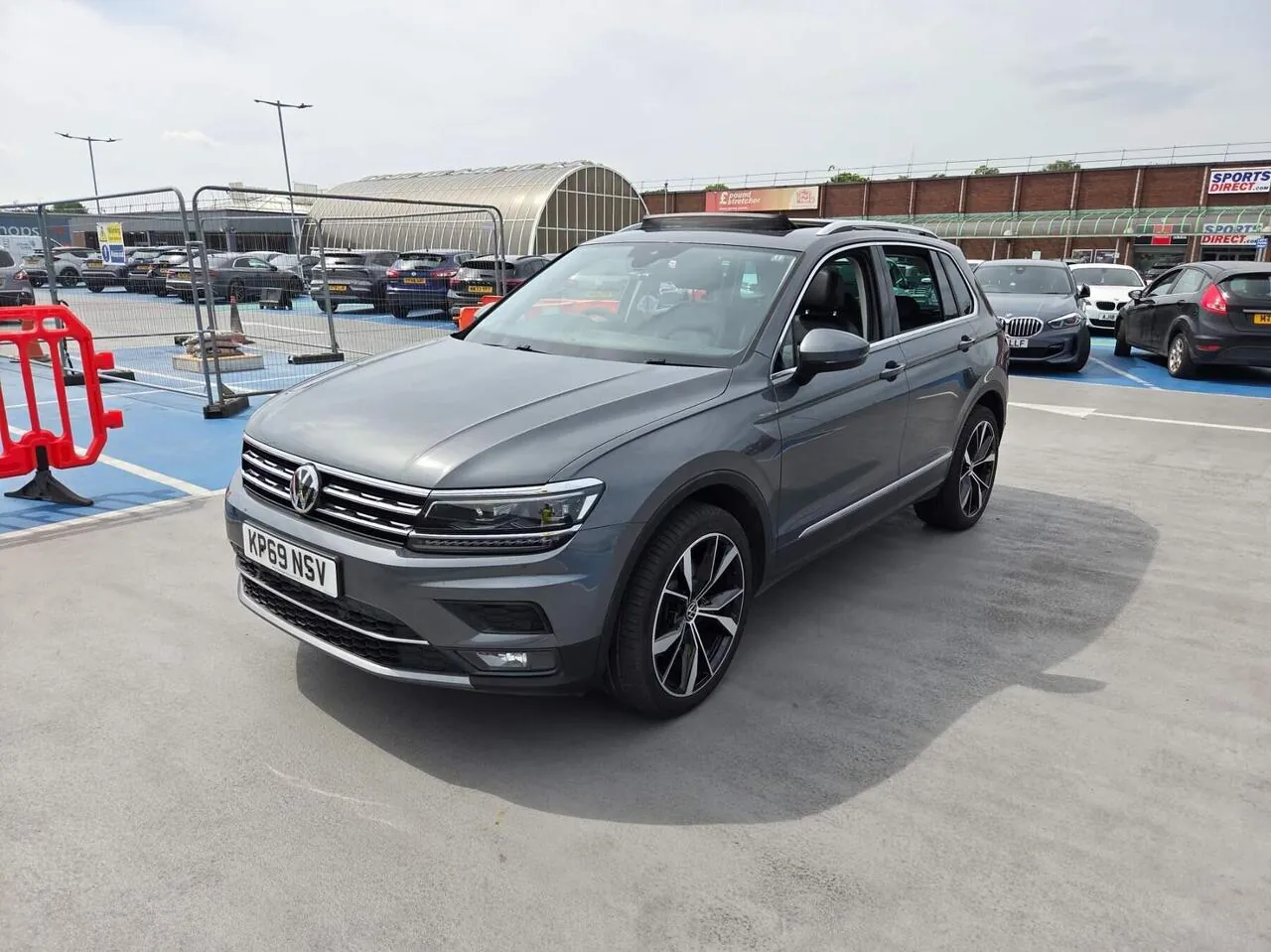 Volkswagen Tiguan 2019 photo 2