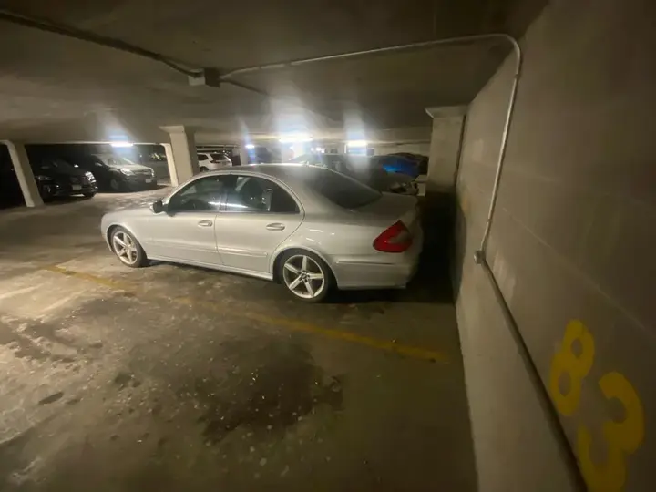 Mercedes-Benz E-Class 2007 photo 2