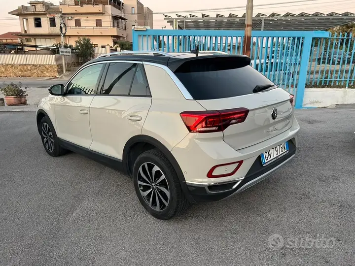 Volkswagen T-Roc 2023 photo 5