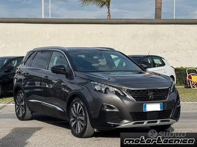 Peugeot 5008 2020 photo 3