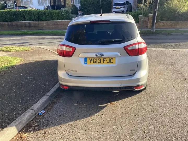 Ford C-Max 2013 photo 3