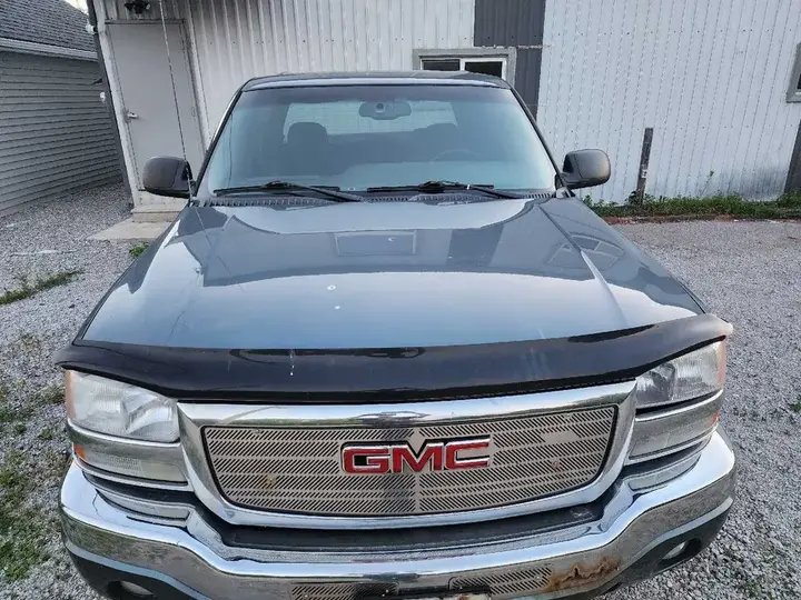GMC Sierra 1500 2006 photo 2