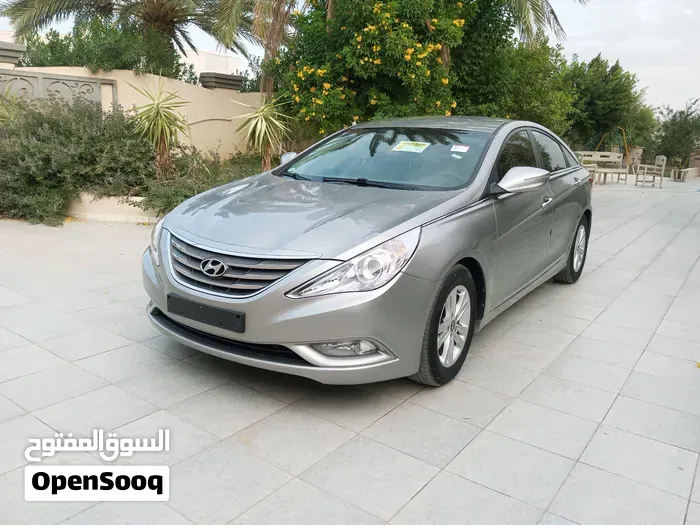 Hyundai Sonata 2013 photo 2