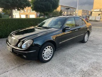 Mercedes-Benz E220