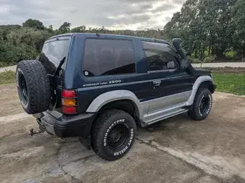 Mitsubishi Pajero 1995 photo 3
