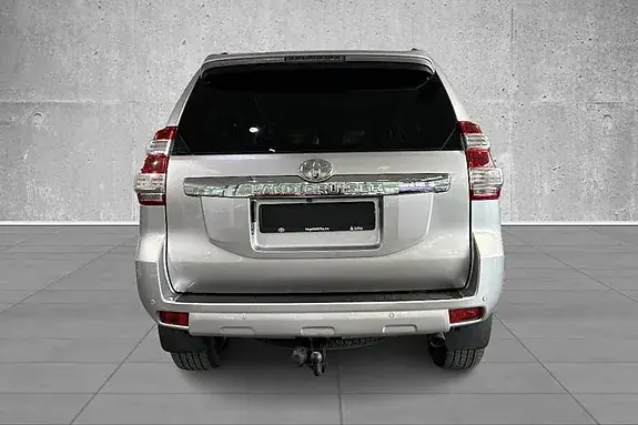 Toyota Land Cruiser 2016 photo 4