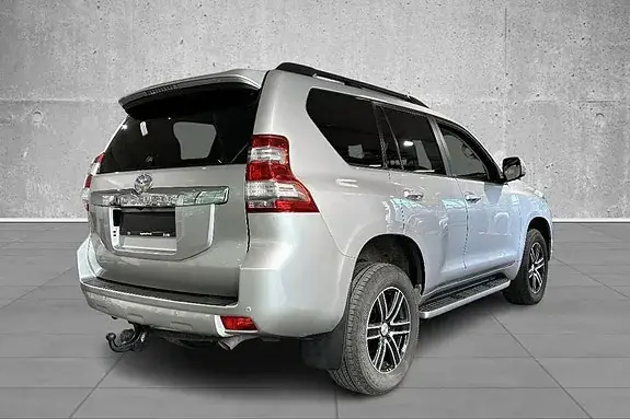 Toyota Land Cruiser 2016 photo 5