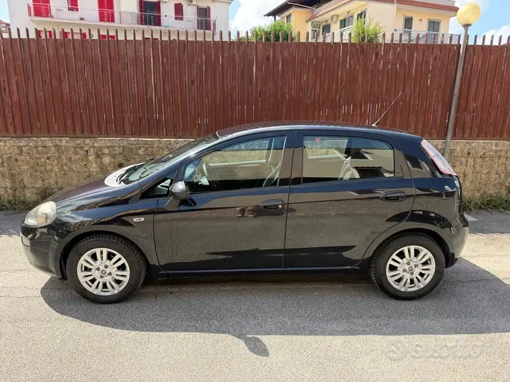 Fiat Punto 2014 photo 2