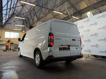 Ford Transit Custom 2026 photo 3