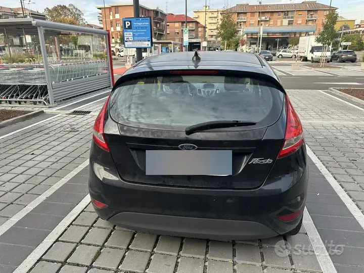 Ford Fiesta 2010 photo 4