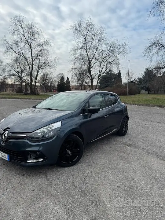 Renault Clio 2018 photo 2
