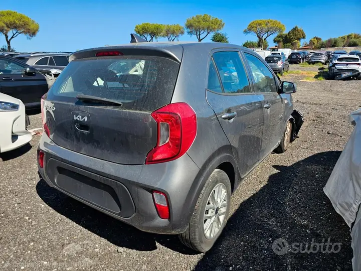 Kia Picanto 2024 photo 2