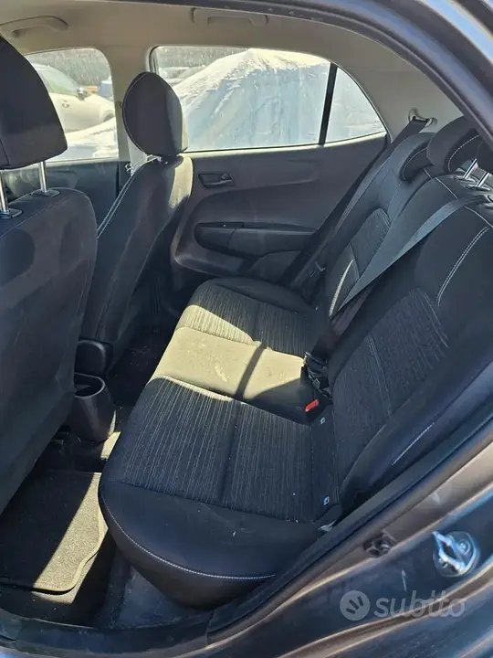 Kia Picanto 2024 photo 3