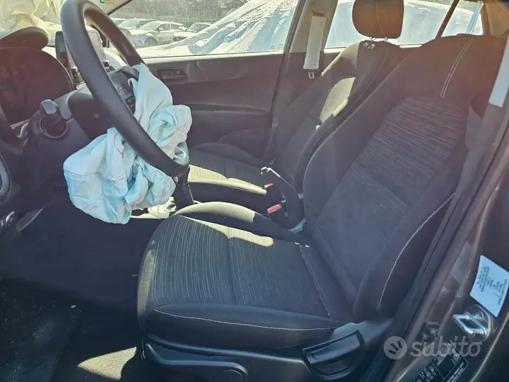 Kia Picanto 2024 photo 5