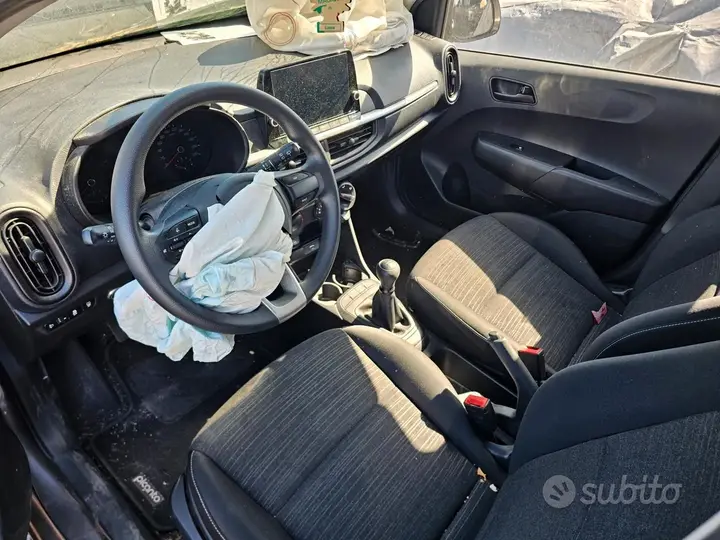 Kia Picanto 2024 photo 4