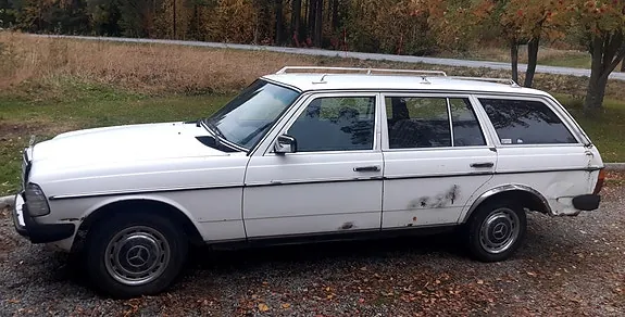 Mercedes-Benz 240 Td 1979 photo 2