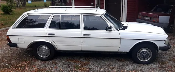 Mercedes-Benz 240 Td 1979 photo 3