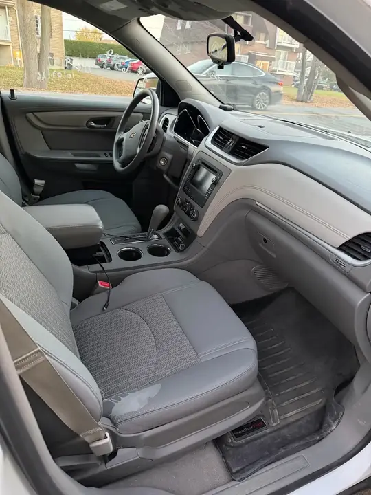 Chevrolet Traverse 2017 photo 3