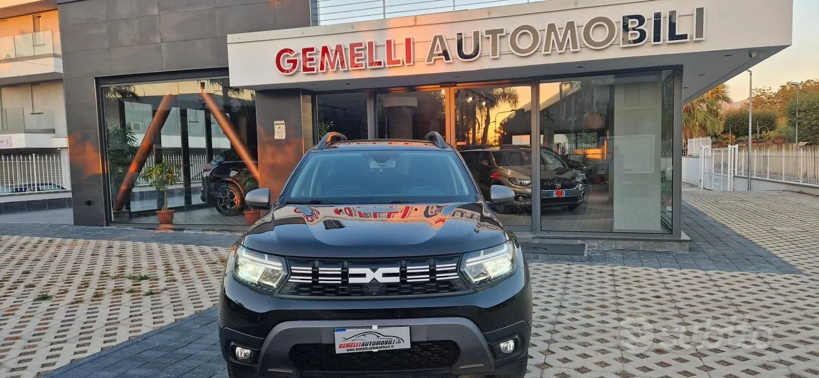 Dacia Duster 2023 photo 2