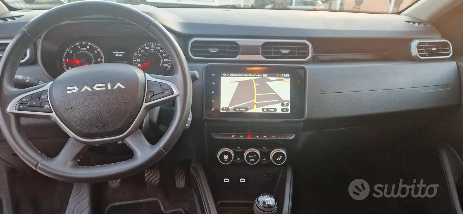 Dacia Duster 2023 photo 4