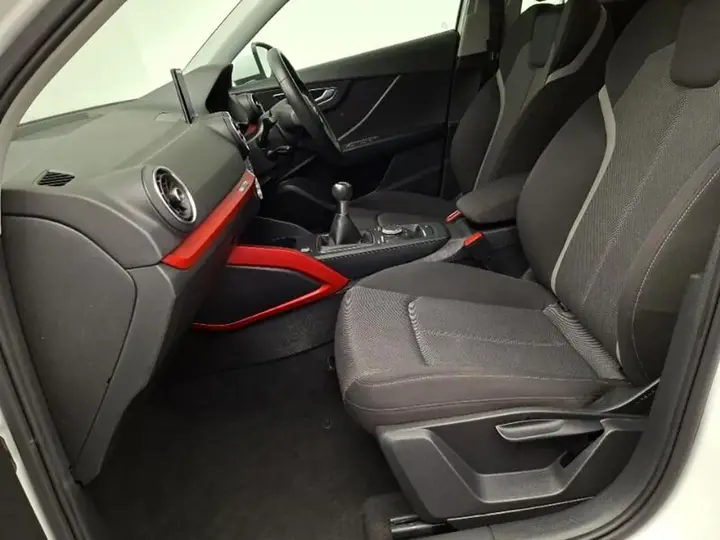 Audi Q2 2017 photo 5
