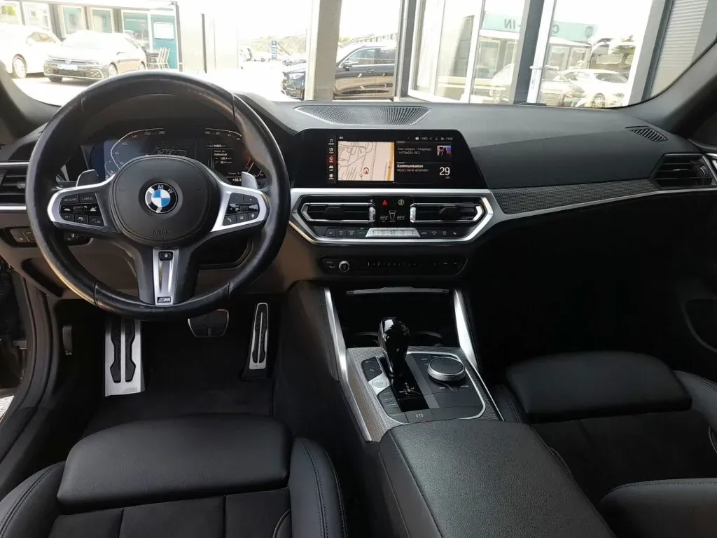 BMW 4 Series 2023 photo 3