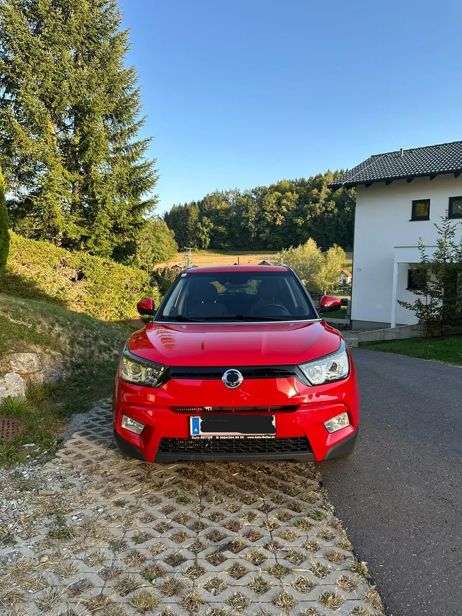 KG Mobility Tivoli 2018 photo 2