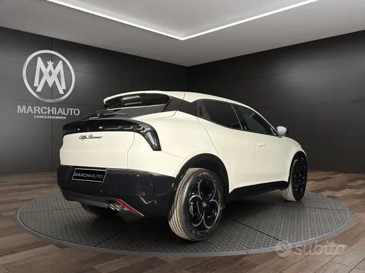 Alfa Romeo Junior 2026 photo 5