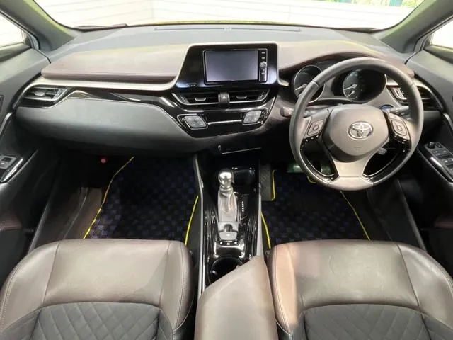 Toyota Ch-R Gld Edition 2018 photo 2