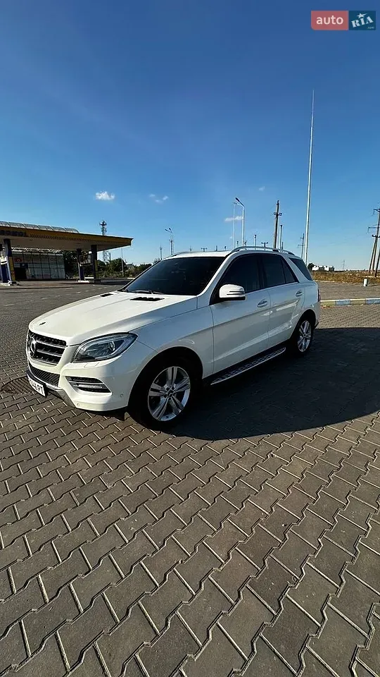 Mercedes-Benz M-Class 2013 photo 2
