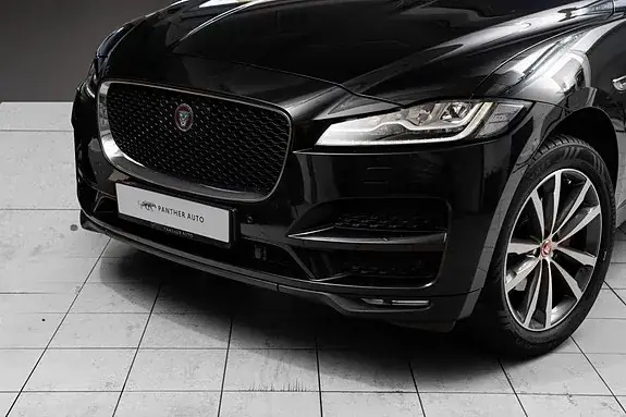 Jaguar F-Pace 2016 photo 2