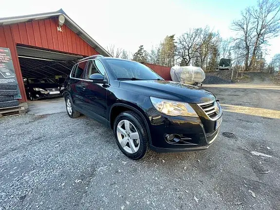 Volkswagen Tiguan 2011 photo 2