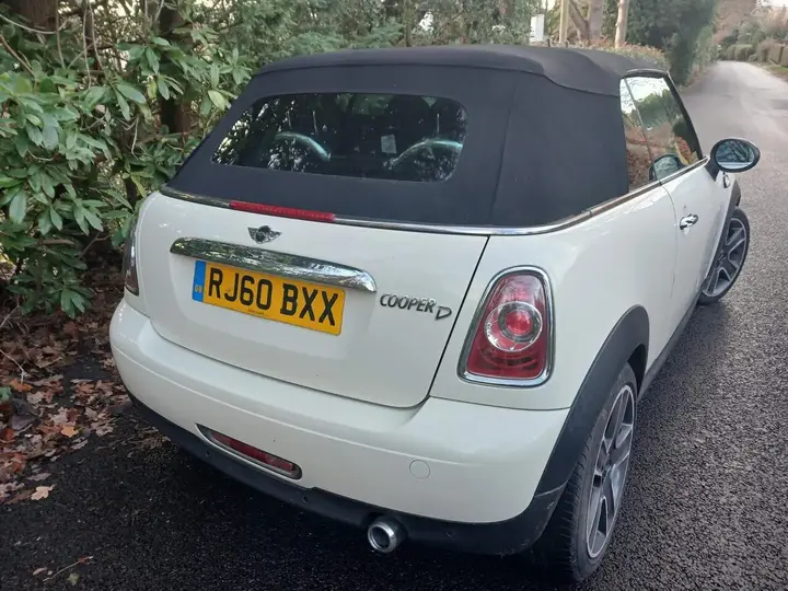 Mini Convertible 2010 photo 3