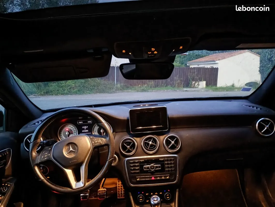Mercedes-Benz A-Class 2013 photo 3