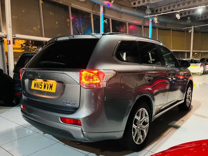 Mitsubishi Outlander 2015 photo 5