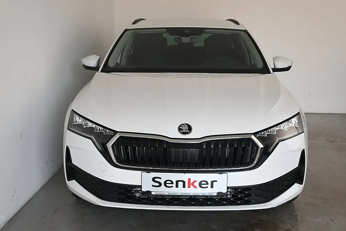 Skoda Octavia 2026 photo 3