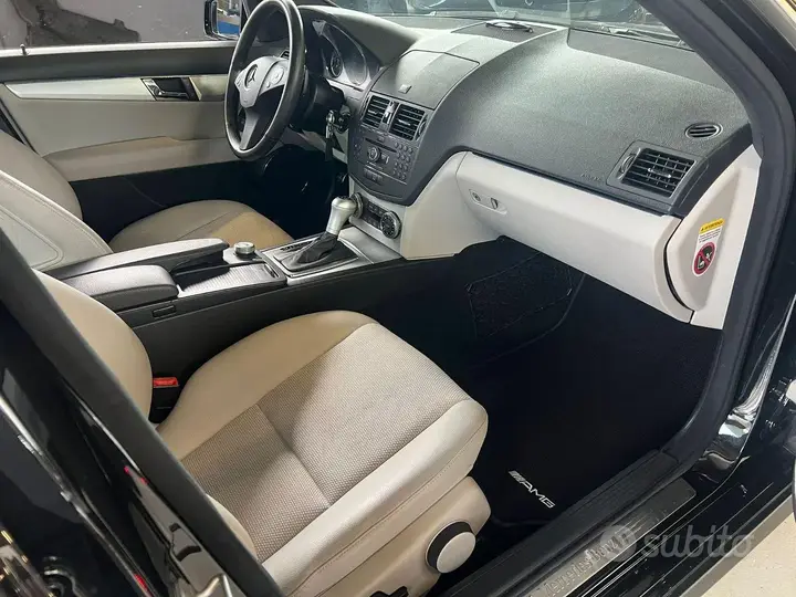 Mercedes-Benz C-Class 2009 photo 3