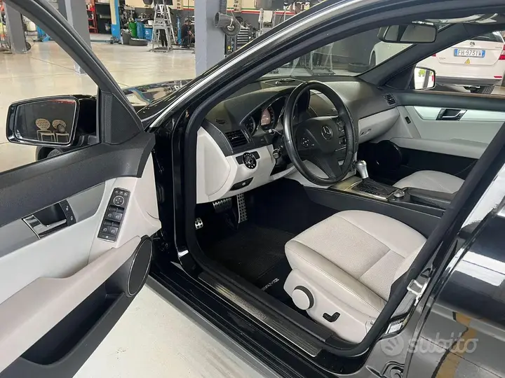 Mercedes-Benz C-Class 2009 photo 5