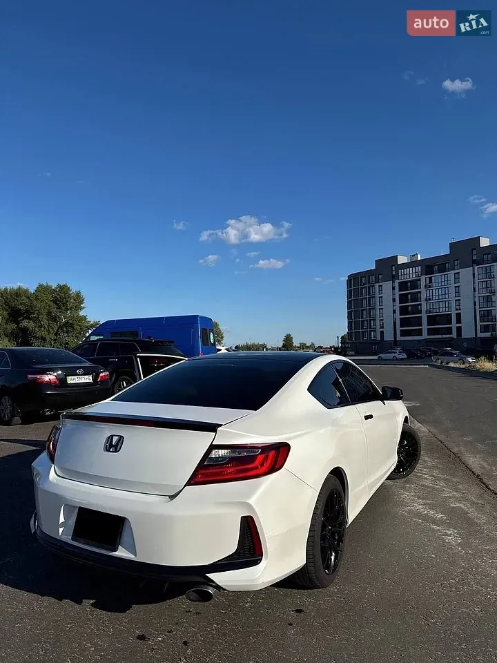 Honda Accord 2016 photo 2