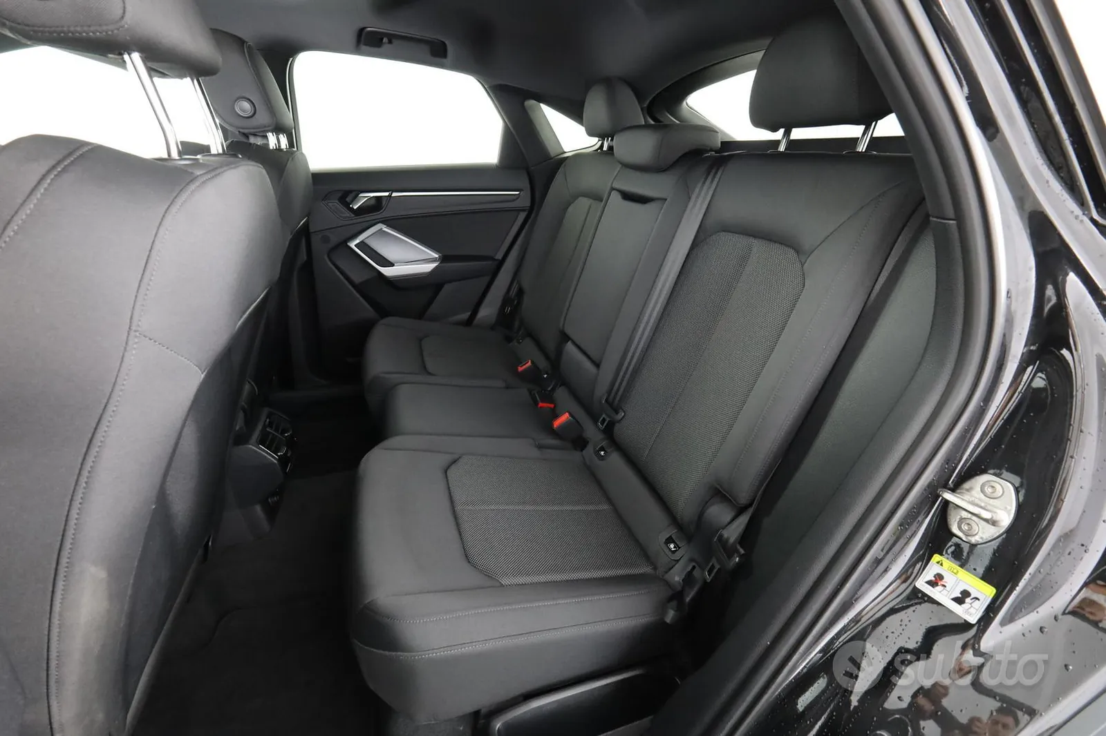 Audi Q3 2025 photo 3