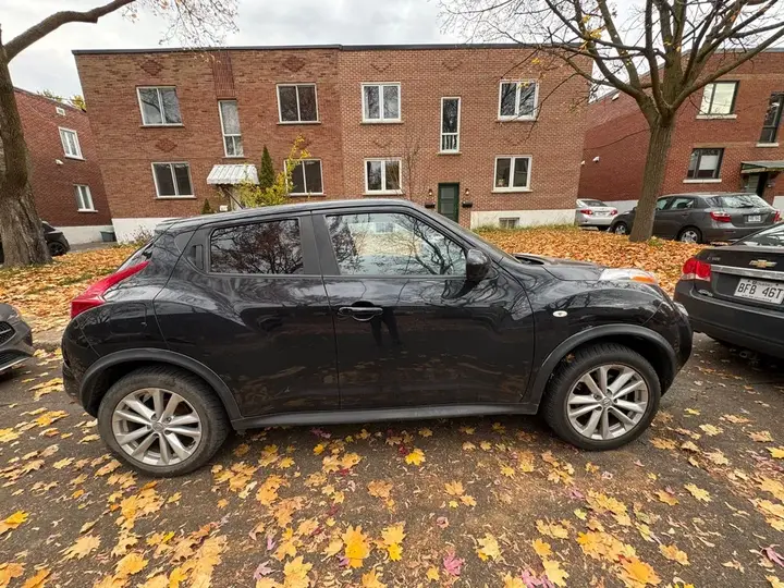 Nissan Juke 2012 photo 2