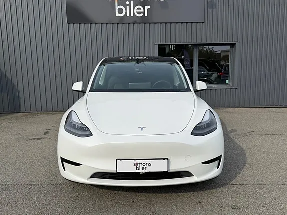 Tesla Model Y 2024 photo 4